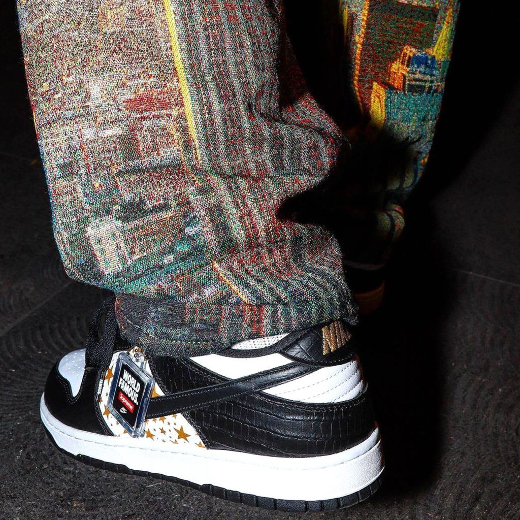 Supreme x Nike Dunk Low OG SB 'Black'